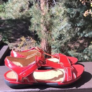 Clark's Unstructured Red Leather Sandals Women's Size 9